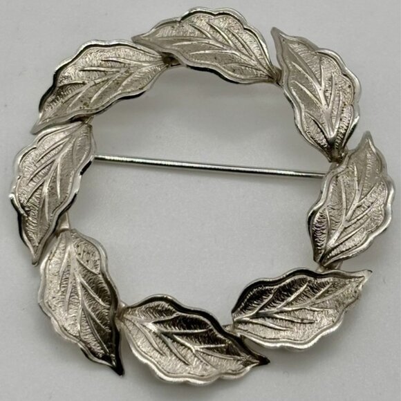 Wells Jewelry - Vintage Wells Sterling Silver Wreath Brooch, Signed "Wells" and Marked Sterling